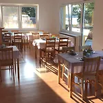 Riverside Hotel