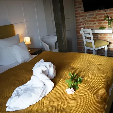 Riverside Hotel 3*