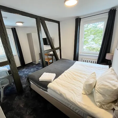 Riverside Отель