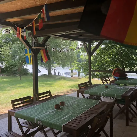 Riverside Отель