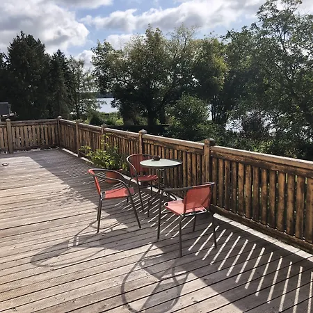 Riverside Otel 3*