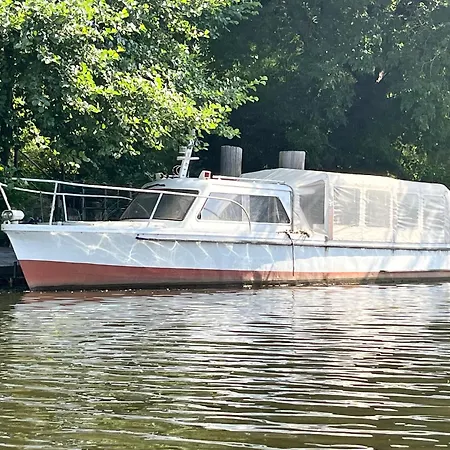 Отель Riverside