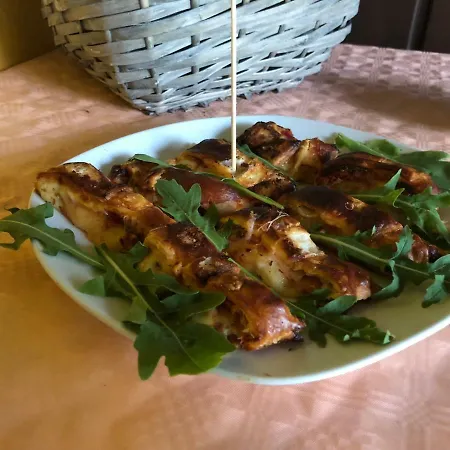 Riverside Отель